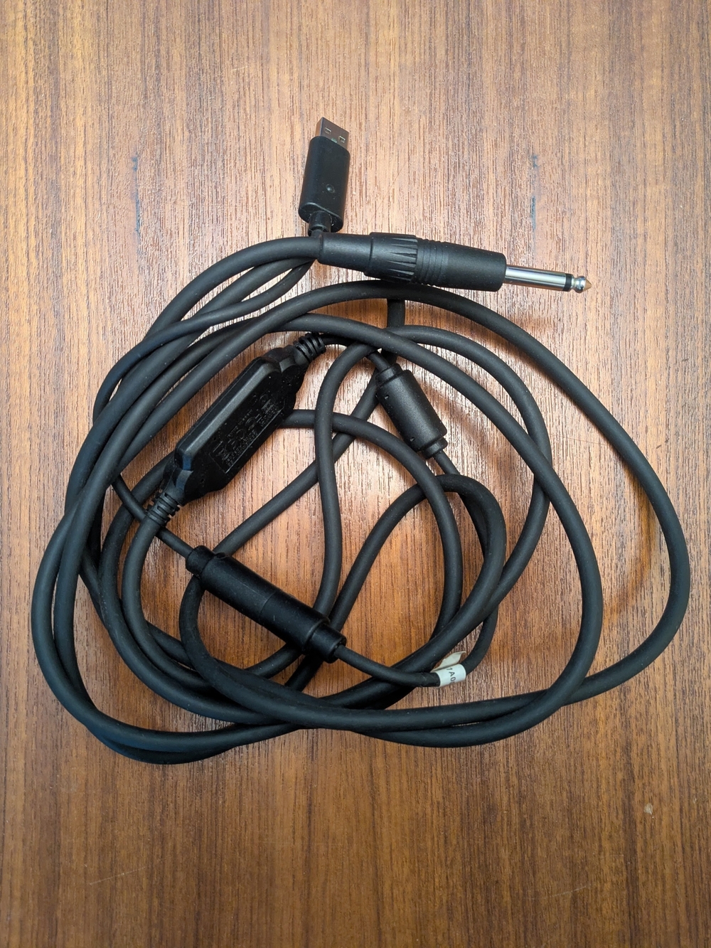 USB to 1/4" Audio Cable with Inline Control, Ubisoft Rocksmith - Picture 3 of 4